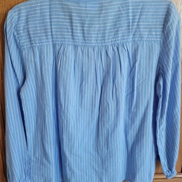 Gap button front Shirt Womens S NWT - Image 3