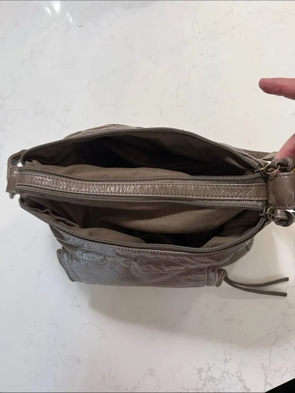 Women's Taupe faux Leather Crossbody Bag - Image 6