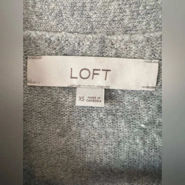 Loft Collection Grey Long Double pocket Button Front Cardigan Sweater size XS - Image 2