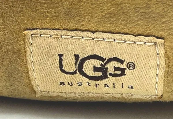UGG AUSTRALIA sheep skin hobo bag - Image 2