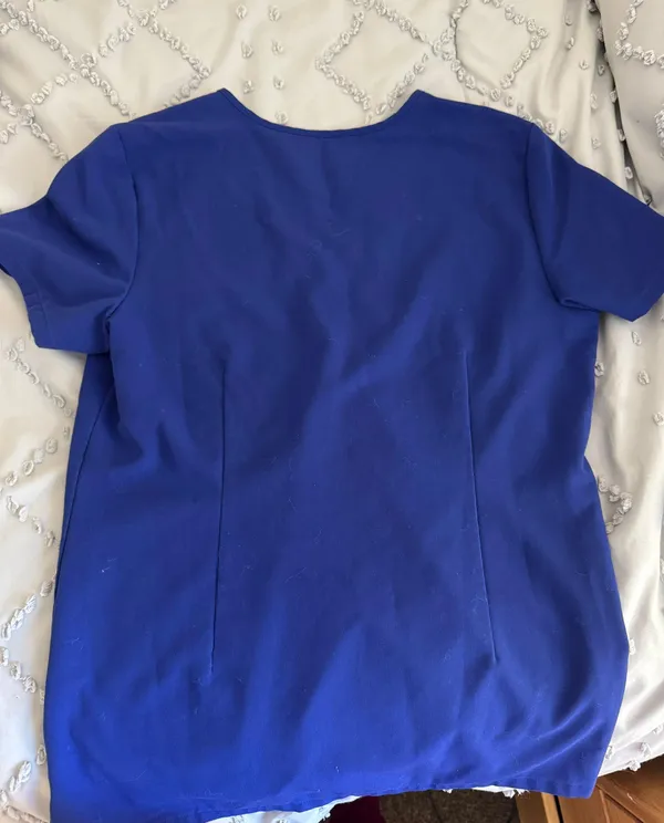 FIGS Scrub Top - Image 5