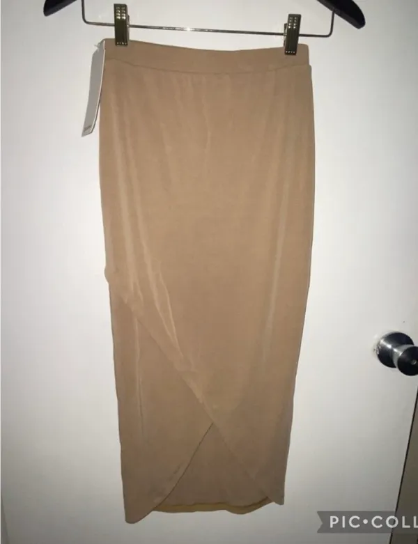 Lululemon Tan Skirt XS - Image 2