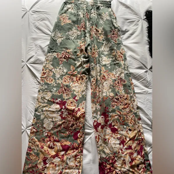 Floral Flowy Pants Green - Image 5