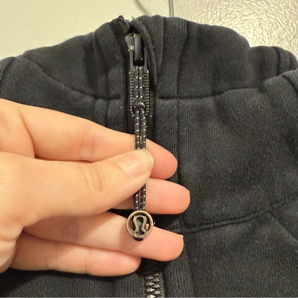 Lululemon Black Zip Up Scuba Jacket Size Small - Image 2