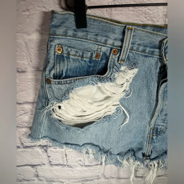 Women’s size 28 distressed ripped‎ denim Levi’s 501 Jean Shorts - Image 2