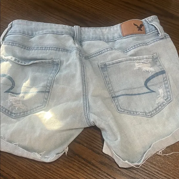 American Eagle Outfitters Light Blue Distressed Denim Shorts - Image 4