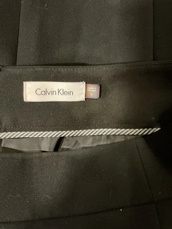 Calvin Klein Black Classic Knee-Length Pencil Skirt - Size 8 - Image 3