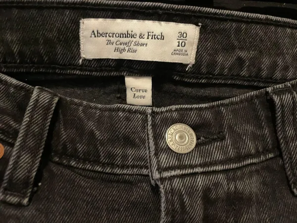 Black Curve Love Jean Shorts - Image 3