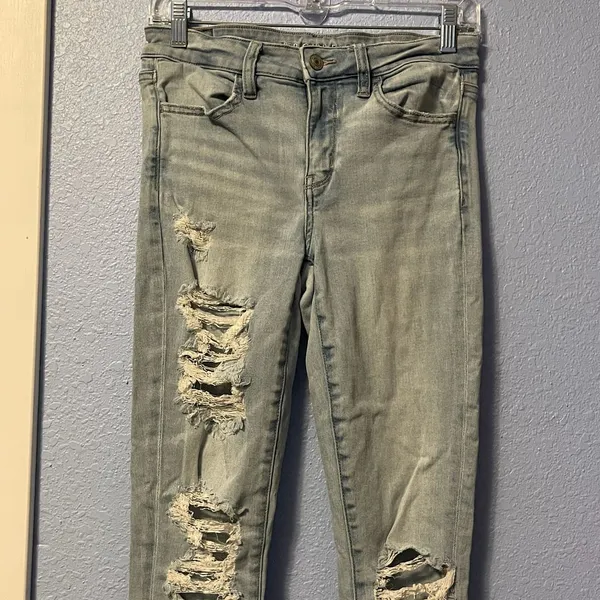 Size 4 American Eagle Distressed Ripped Light Wash Denim Jeans Jeggings Next Lev - Image 2