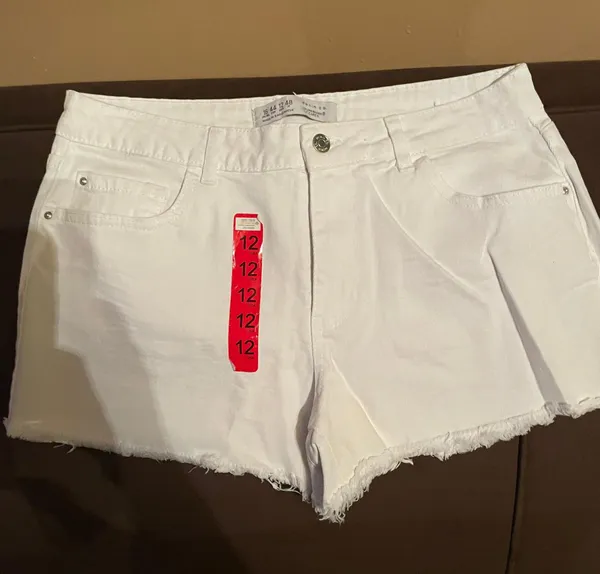Primark NWT Size 12 Women’s Denim Shorts - Image 2