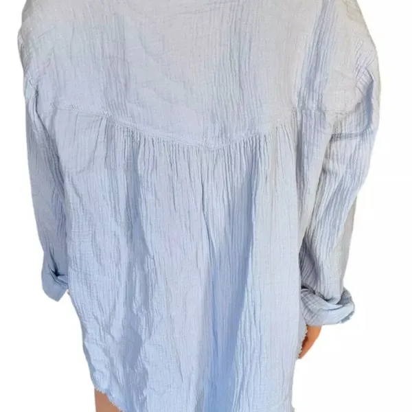 Free People Women's Light Blue Button-Up Top XS - Image 3