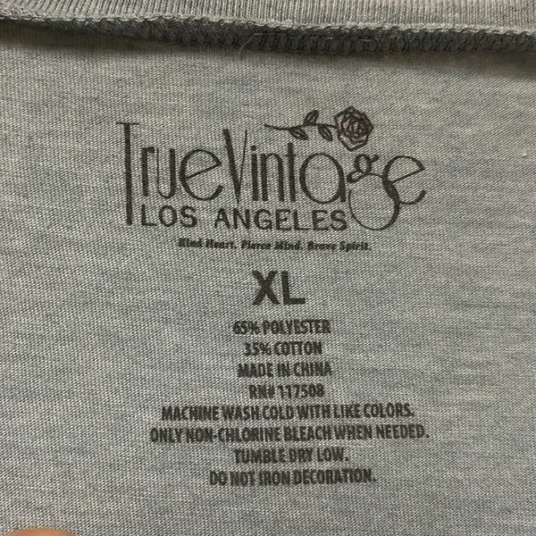TRUE VINTAGE Females are Strong as Hell Tank Top Size XL - Image 9