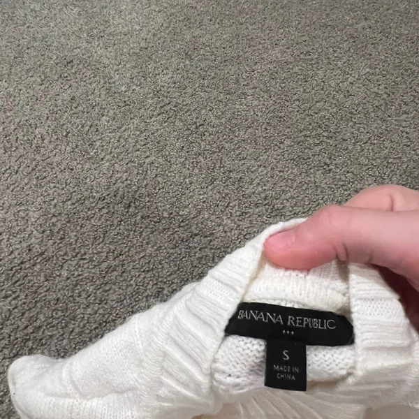 Banana Republic White Knit Sweater - Image 3