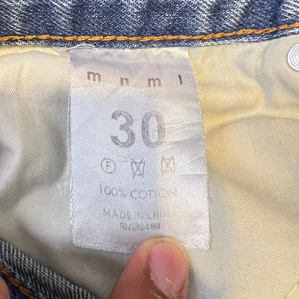 683 | MNML Butterfly Graphic Raw Hem Straight Leg Jeans Light Wash Blue‎ 30 - Image 5