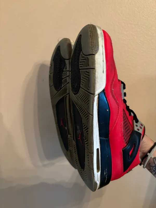 Air Jordan 4 Retro GS 'Toro Bravo' 2013 - Image 5