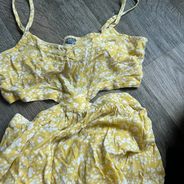 Aerie Yellow White Floral Print Smocked Cutout‎ Wide Leg Cropped Jumpsuit S - Image 13