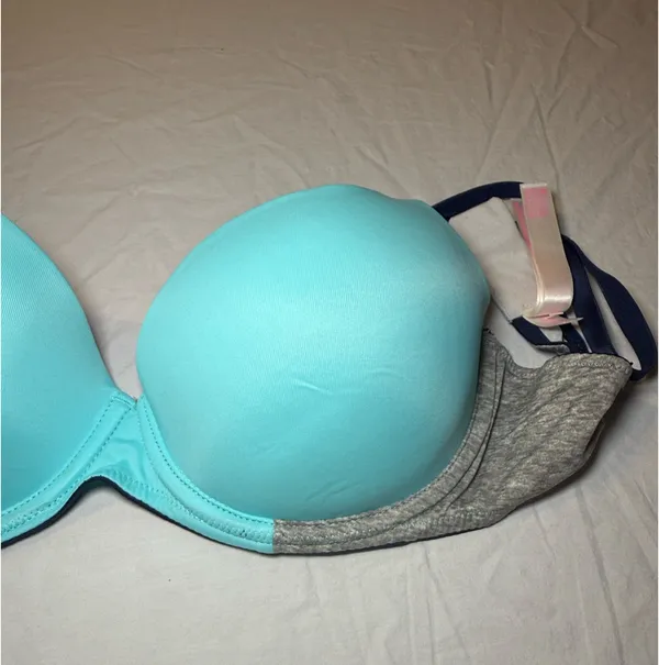 Victoria's Secret Wear Everywhere Lightly Lined Bra 32D - Image 5