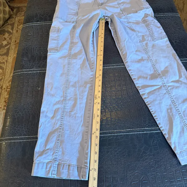 Lee Women’s Cargo Pants Gray Relaxed Fit Mid Rise Straight Leg Size 12 Medium - Image 4
