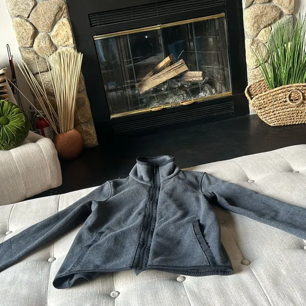 Lululemon It’s Fleecing Cold Full Zip Sweater Jacket Womens Size 6 - Image 2