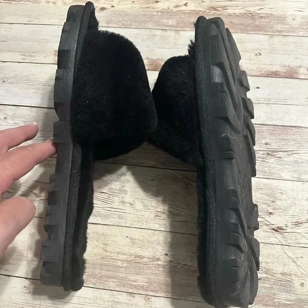 UGG Cozette Slippers Women’s Size 7 Black House Indoor Shoes - Image 9