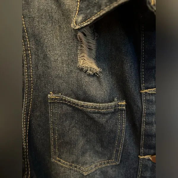 Women’s Jean Jacket distressed denim rhinestone Rise design on back Size M NWOT - Image 8