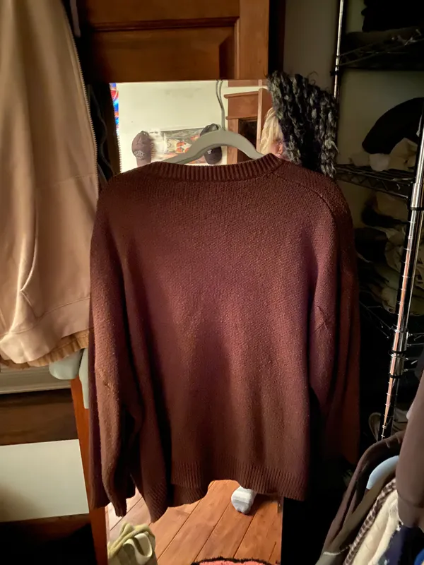 Super Cute Brown Maroon Sweater Size M - Image 2