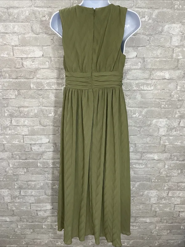 Siena Pleated Chiffon Midi Dress in Sweet Pea - Image 6