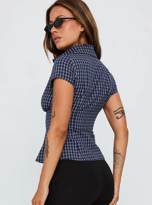 Princess Polly NWOT navy blouse - Image 2
