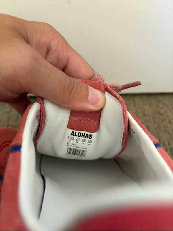 Alohas tb.490 Rife Sneakers in a coral pink suede colorway - Image 10