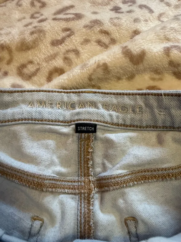 American Eagle Jean Shorts - Image 4