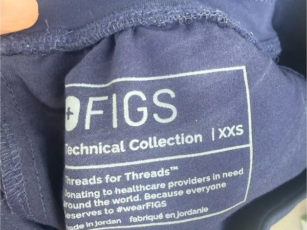 Navy figs pants xxs - Image 2