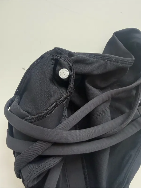 lululemon Energy Bra High - Neck Long Line Black Size 2 - Image 5