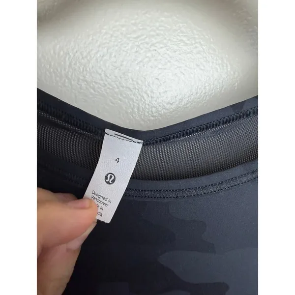 Lululemon Sculpt Tank in Heritage 365 Camo Sz. 4 - Image 4