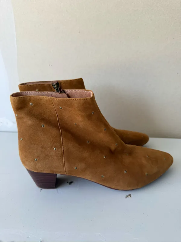 MADEWELL The Bea Boot in Embroidered Suede - Image 5