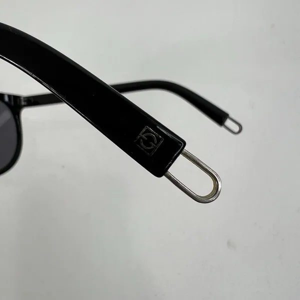 Foster Grant Fashion Black Sunglasses UVA UVB Protection Scratch Resistant - Image 13