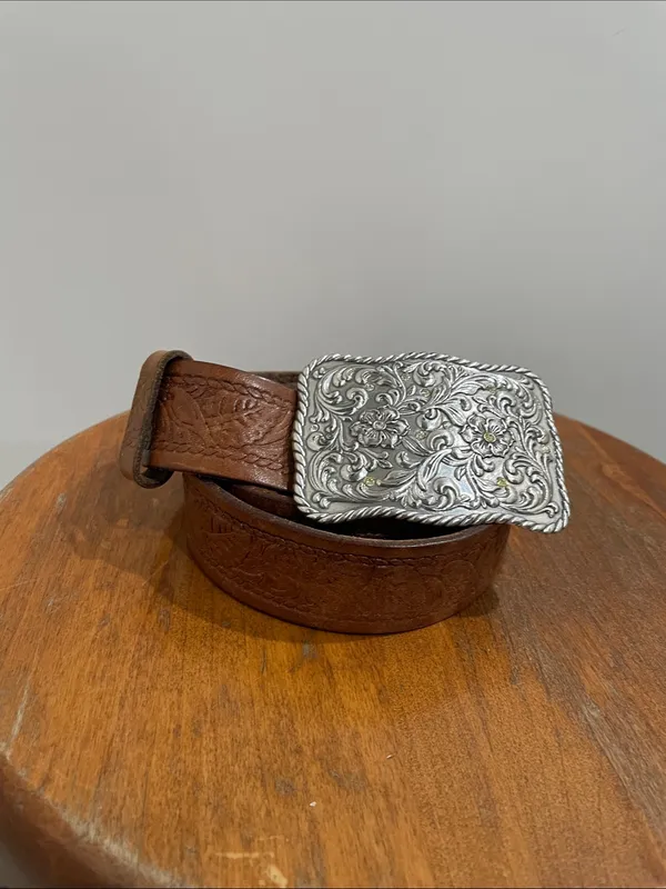 Vintage Guess Leather Belt Western Floral Engraved Silver Plate Buckle Size M - Image 3
