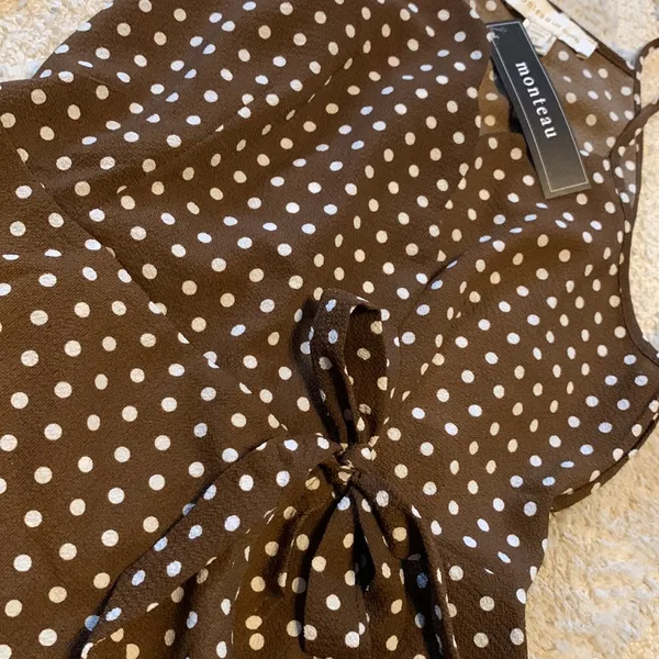NWT Monteau Los Angeles Polka Dot Peplum Top - Image 4
