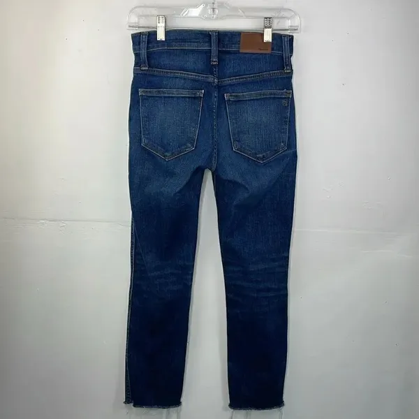 Madewell Women’s Slim Straight Jeans 25 inches - Image 2