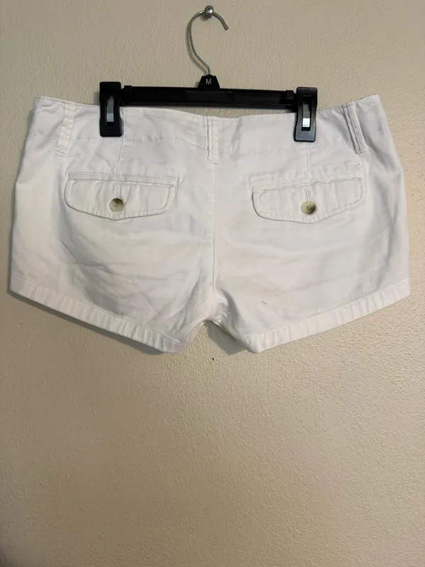 American Eagle Outfitters Shorts White - Image 2