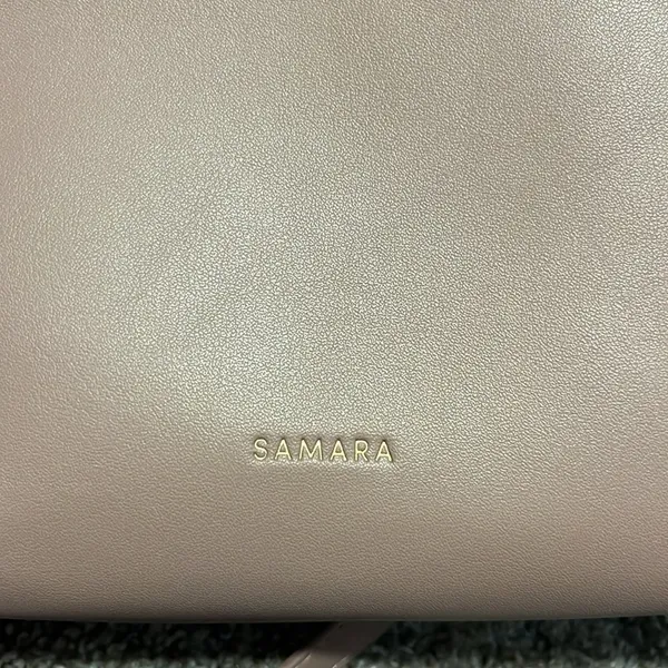 Samara Medium Shoulder Vegan Leather Bag in Peony‎ - Image 7
