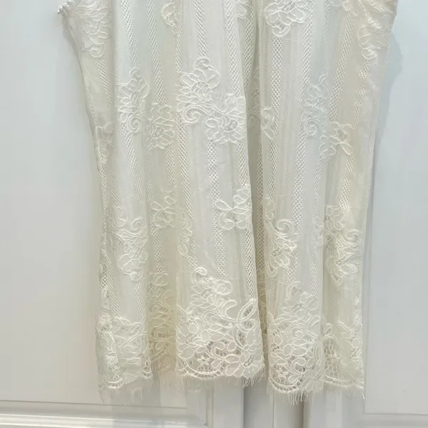 Eve And Maddie Sleeveless Lace Blouse Womens M Mock Neck Lined Ivory White - Image 3