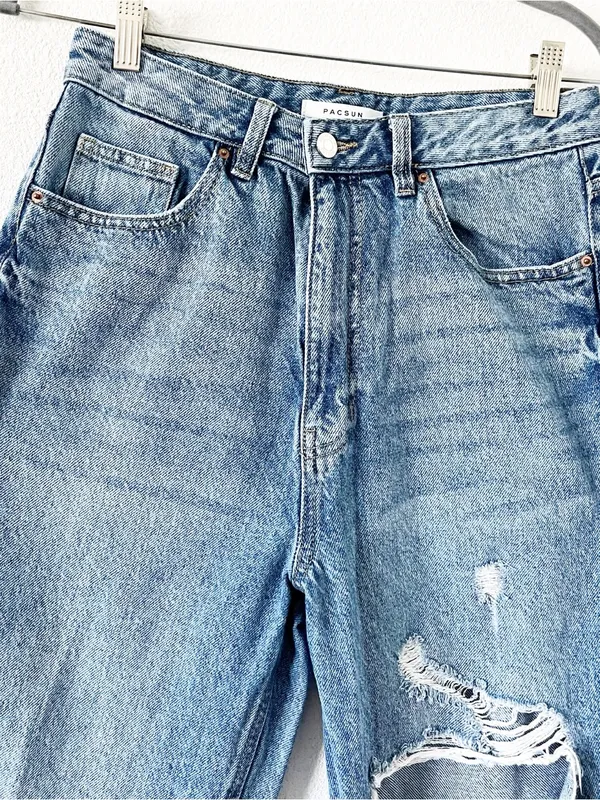 PacSun 90s Boyfriend High Rise Distressed Ripped Straight Leg Jeans - Image 3