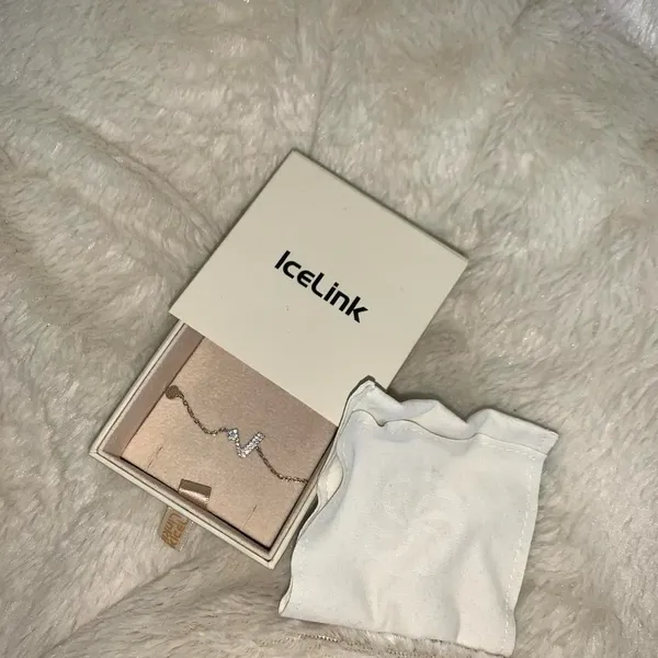 Icelink Inital Letter Bracelet "H" - Image 2