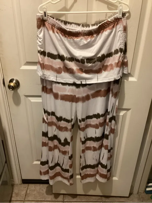Two-Piece Strapless Tie-Dye Lounge Set in White, Olive & Dusty Rose - Image 3