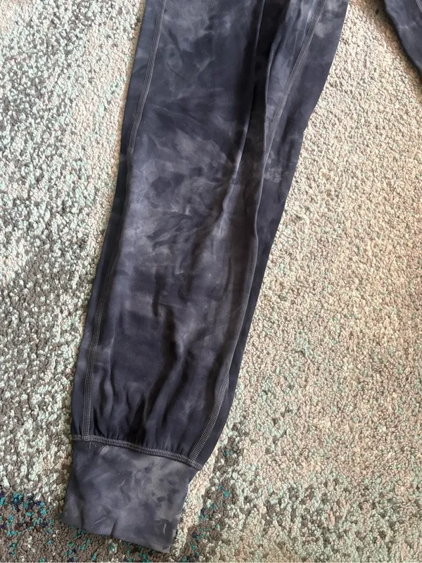 Lululemon Tie-Dye Jogger Pants in Charcoal - Image 5