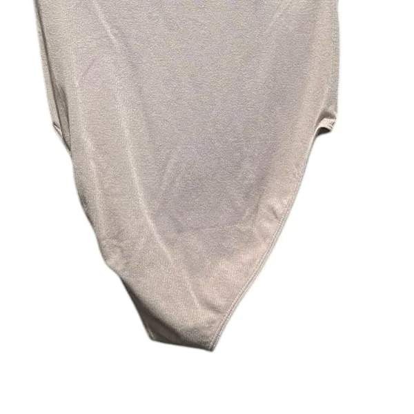 Fabletics NWT Finely Cutout‎ Seamless Bodysuit in Desert Size Small - Image 12