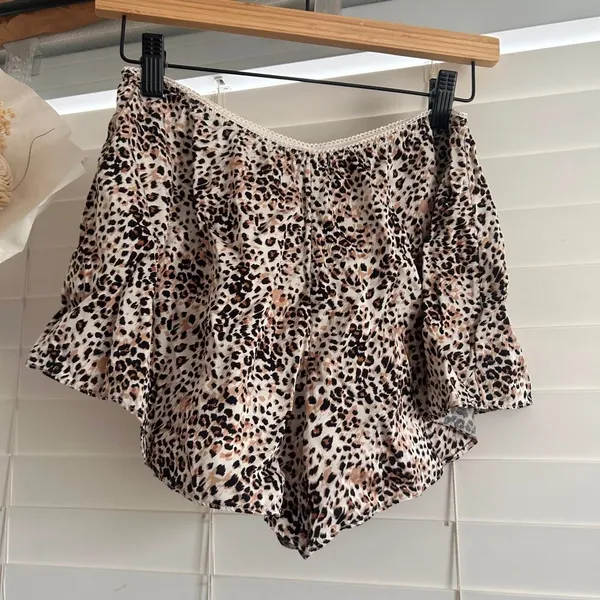Aerie leopard print flowy boxer shorts coquette lounge shorts small - Image 3
