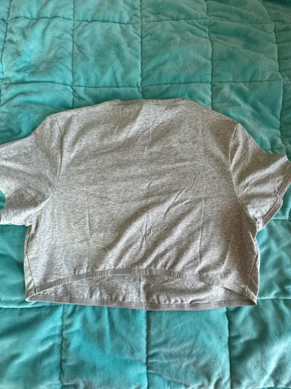 SKIMS Cotton Logo Super Cropped T Shirt - Image 3