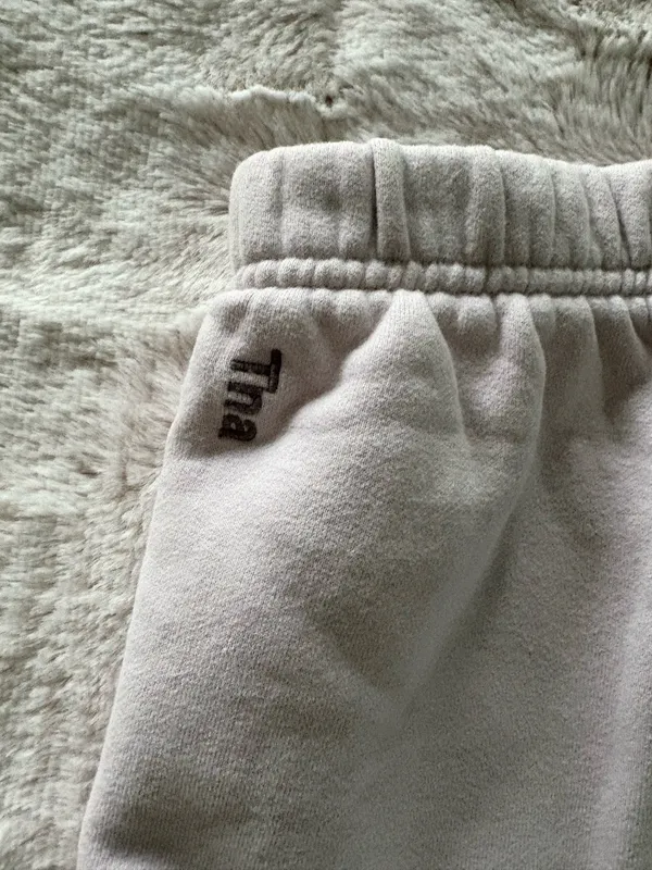 TNA Aritzia Shorts Cozy - Image 4