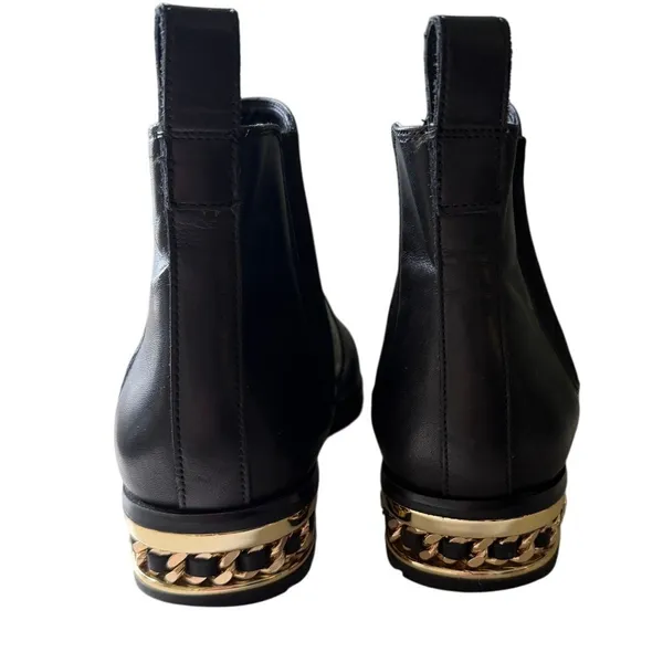 Karl Lagerfeld Paris Black Leather Chelsea Booties Gold Chain Lug Sole 7.5 - Image 4